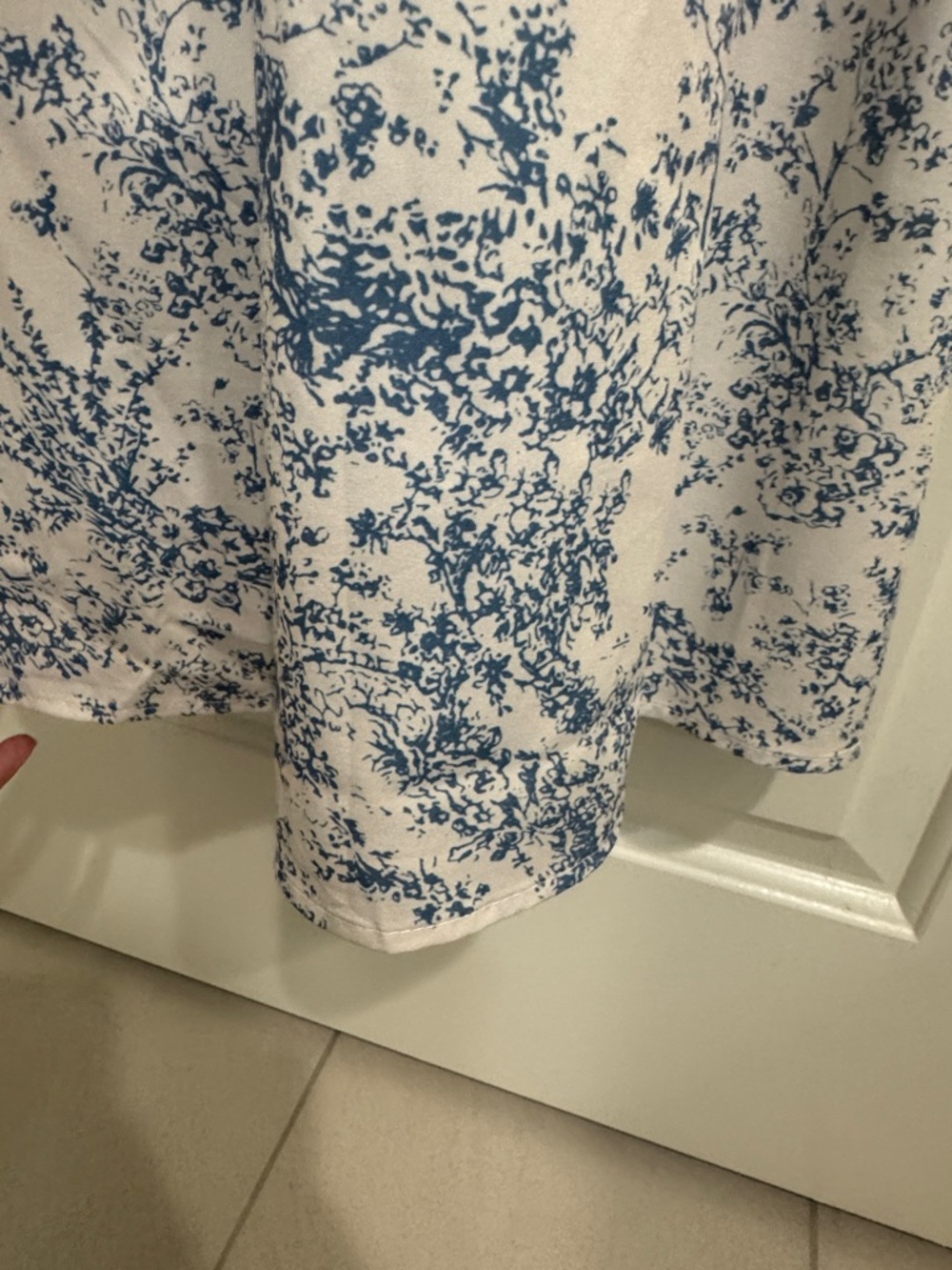 Commense Sapphire Garden Floral Cami Midi Dress Blue & White Floral - Picture 13 of 16